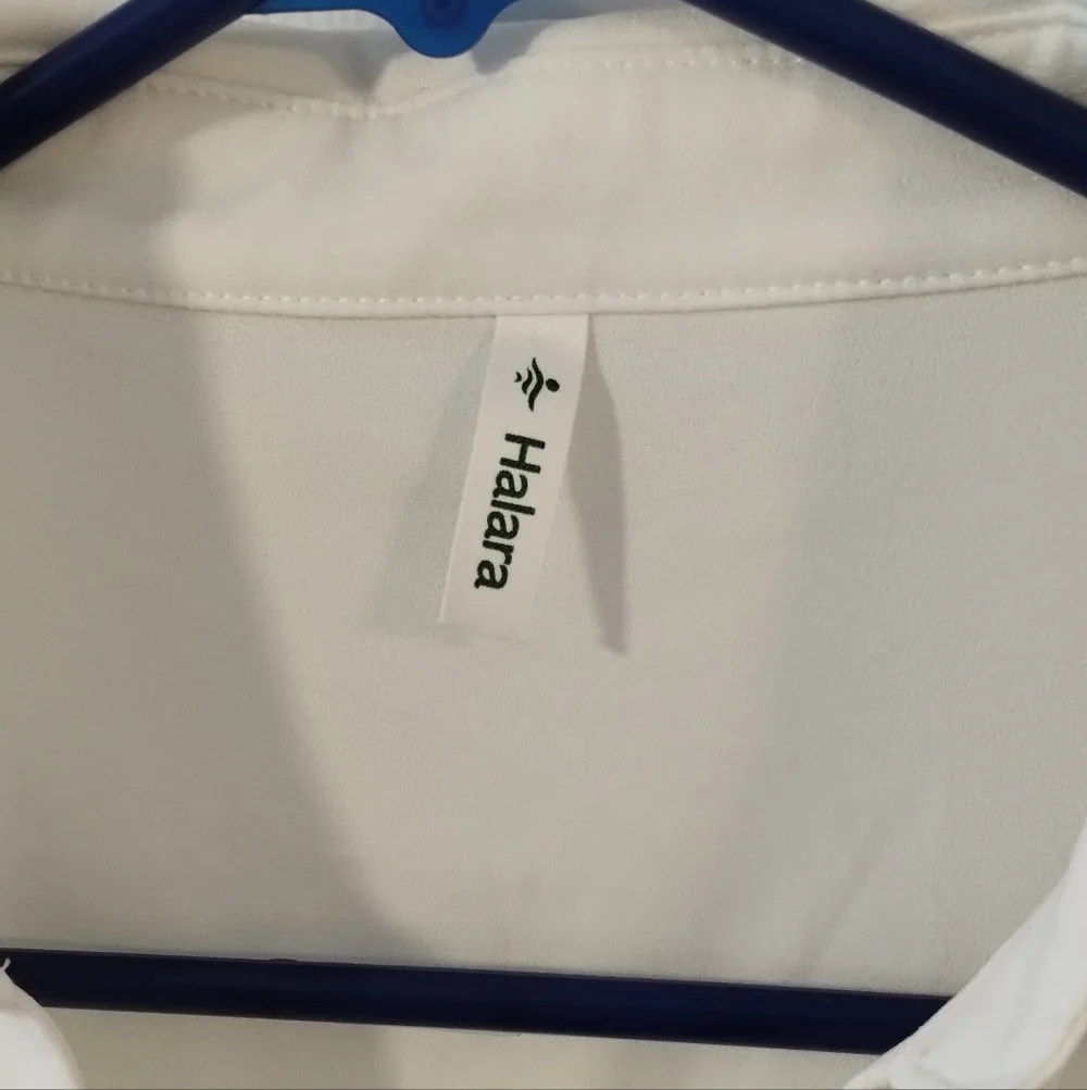 Nwot HALARA White V Neck Blouse - Picture 5 of 8